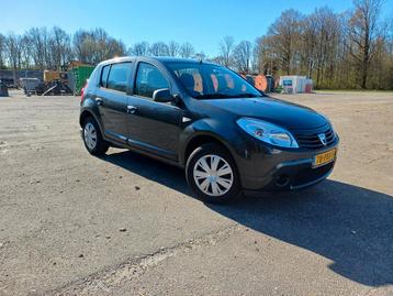 Dacia Sandero 1.2 16V 55KW 2011 Donkergrijs/Antraciet beschikbaar voor biedingen