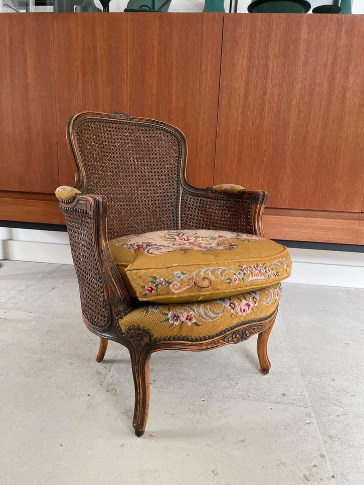 Louis XV dames fauteuiltje, Antiek en Kunst, Antiek | Meubels | Stoelen en Banken, Ophalen