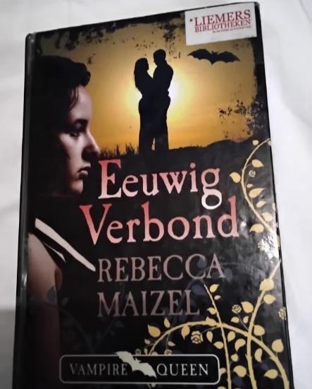 Vampire Queen deel 1 Eeuwig Verbond, Boeken, Fantasy, Zo goed als nieuw, Ophalen of Verzenden