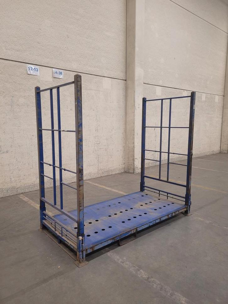 Bandenrekken stapelbaar prijs per stuk., Zakelijke goederen, Kantoor en Winkelinrichting | Magazijn, Stelling en Opslag, Ophalen