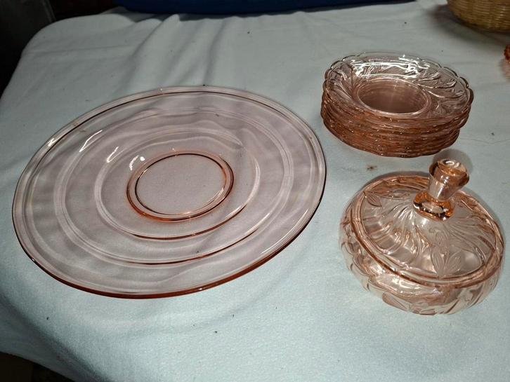 Antiek Roze Gebaksset met Bonbonschaal, Antiek en Kunst, Antiek | Glas en Kristal, Ophalen of Verzenden