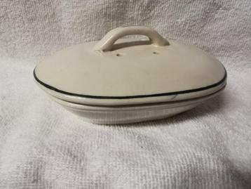 Brocante zeepbakje aardewerk uit grootmoeders tijd beschikbaar voor biedingen