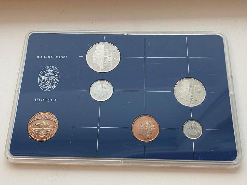 FDC / UNC Jaarset met alle munten uit 1982 van Kon. Beatrix, Verzenden, Koningin Beatrix, Setje