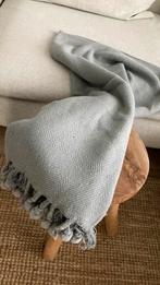 Woon plaid zacht groen met kwastjes, Huis en Inrichting, Woonaccessoires | Plaids en Woondekens, Ophalen of Verzenden, Zo goed als nieuw