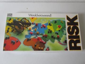 Risk, witte doos. beschikbaar voor biedingen