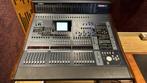 yamaha dm2000 VCM mengtafel digitale mixer, Muziek en Instrumenten, Mengpanelen, Ophalen, Gebruikt, 20 kanalen of meer, Microfooningang
