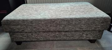 Hocker / Poef / Voetenbank - 125 x 75 cm  beschikbaar voor biedingen
