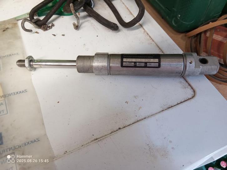 Wabco westinghousr Pneumatische cilinderder, Doe-het-zelf en Verbouw, Gereedschap | Machine-onderdelen en Toebehoren, Zo goed als nieuw