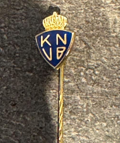 Diverse gëmailleerde speldjes . Knvb MVV Volendam gazelle, Verzamelen, Speldjes, Pins en Buttons, Zo goed als nieuw, Ophalen of Verzenden