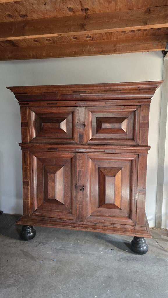 Prachtige antieke 4-deurs / kussenkast, Antiek en Kunst, Antiek | Meubels | Kasten, Ophalen