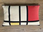 4 Sierkussens Piet Mondriaan €50,00, Huis en Inrichting, Ophalen of Verzenden, Zo goed als nieuw, Overige kleuren, Vierkant