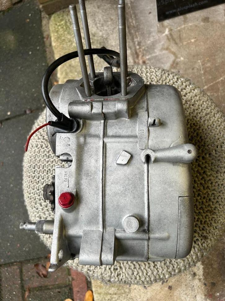 Zündapp motorblok 4-bak (280-71) redelijke st. moet revisie, Fietsen en Brommers, Brommeronderdelen | Zundapp, Gebruikt, Blok