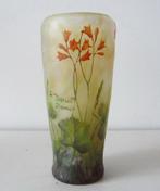Antiek art nouveau cameo glazen vaas Daum Nancy, klokjes, Antiek en Kunst, Antiek | Glas en Kristal, Verzenden