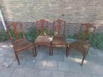 4 stoelen klassieke vorm met sierlijk gevormde rondingen., Huis en Inrichting, Ophalen, Hout, Gebruikt, Bruin