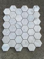 Partij van 35 m2 marmer carrara hexagon mozaiek tegels, Doe-het-zelf en Verbouw, Tegels, Ophalen, Wandtegels, Nieuw, Minder dan 20 cm