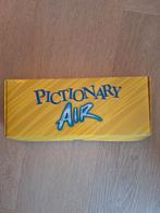 Pictionary Air - Teken in de lucht!, Hobby en Vrije tijd, Gezelschapsspellen | Overige, Vijf spelers of meer, Ophalen of Verzenden