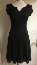 Mooi tijdloos zwart kanten Jurkje, Revd’elle Paris, Zwart, Ophalen of Verzenden, Zo goed als nieuw