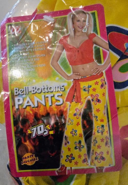 Nieuw Flower Power jaren 70 broek geel mt M, Kleding | Dames, Carnavalskleding en Feestkleding, Nieuw, Maat 38/40 (M), Ophalen of Verzenden