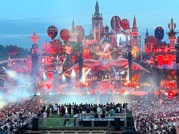 Tomorrowland kaarten – Magical Friday Comfort Pass 18 juli beschikbaar voor biedingen