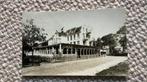 Ansichtkaart Schiermonnikoog Hotel Van der Werff 1957. 910, Ophalen of Verzenden, 1940 tot 1960, Gelopen, Waddeneilanden