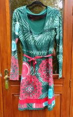 Desigual groen rood jurk lange arm maat 42/44, Kleding | Dames, Jurken, Maat 42/44 (L), Ophalen of Verzenden, Zo goed als nieuw