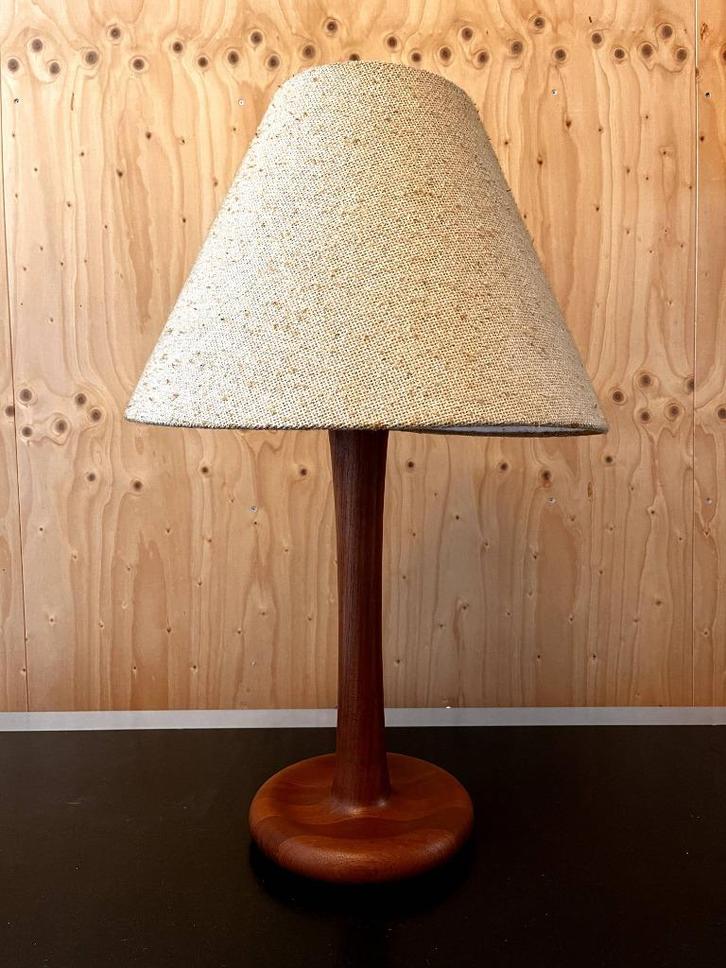 Prachtige vintage Dyrlund schemerlamp, Huis en Inrichting, Lampen | Tafellampen, Gebruikt, 75 cm of meer, Hout, Stof, Ophalen of Verzenden