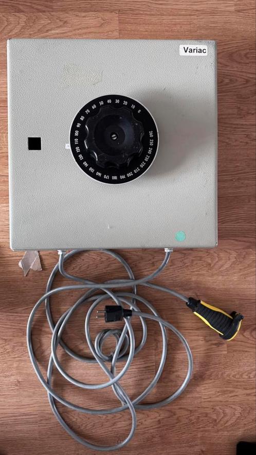 Variabele transformator voor grote vermogens, Hobby en Vrije tijd, Elektronica-componenten, Zo goed als nieuw, Verzenden