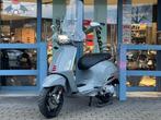 Mooie Vespa Sprint Nardo Grey 45km bj. 7-2018 4568km, Fietsen en Brommers, Scooters | Vespa, Ophalen, Maximaal 45 km/u, Zo goed als nieuw