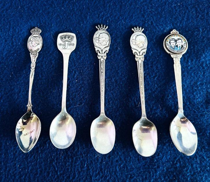 5x Koninklijk huis Verzilverd lepeltje € 7 p/s of € 30 samen, Antiek en Kunst, Antiek | Bestek, Ophalen