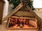 Grote houten kerststal met rieten dak, Diversen, Ophalen of Verzenden