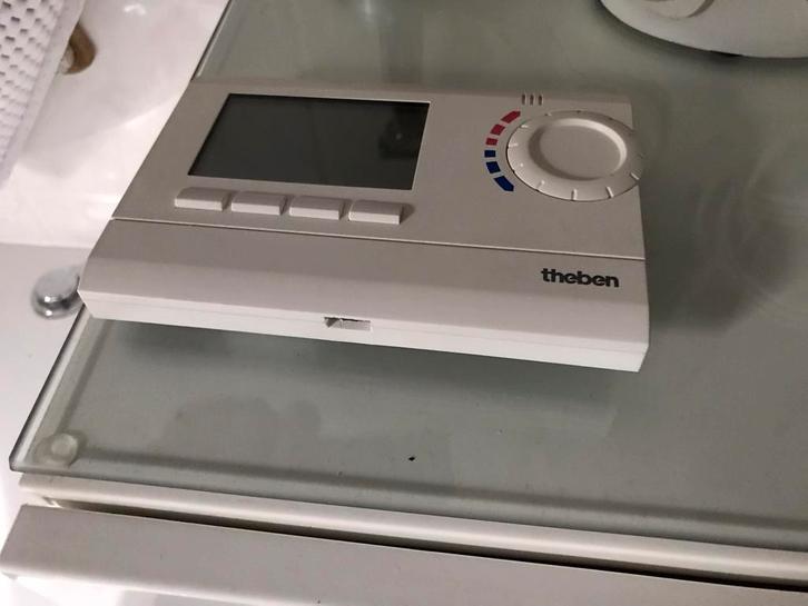 Theben klokthermostaat 832 top2, Doe-het-zelf en Verbouw, Thermostaten, Zo goed als nieuw, Ophalen of Verzenden