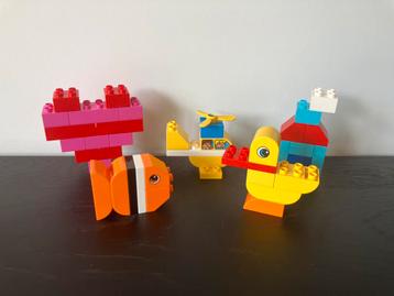 Duplo set met plaatjes om na te bouwen, nette staat beschikbaar voor biedingen