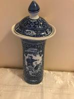 Porselein vaas met deksel, Ophalen