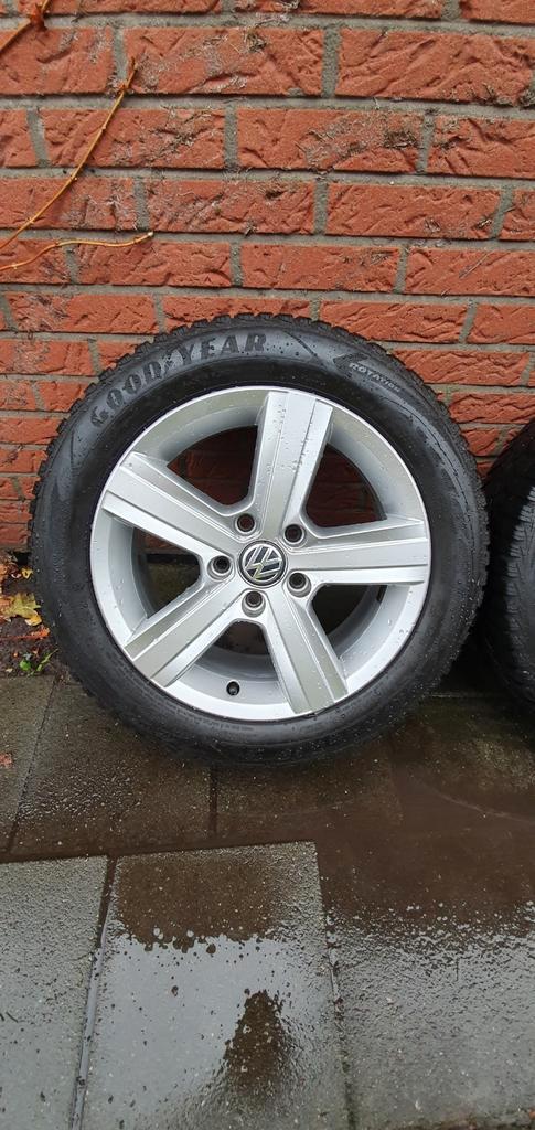 Winterbanden (golf7) Goodyear Ultragrip 9 205/55 R16, Auto-onderdelen, Banden en Velgen, Banden en Velgen, Winterbanden, 16 inch