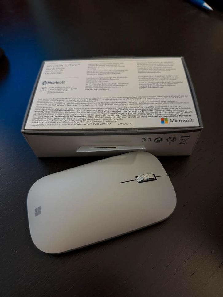 Microsoft Surface Muis - Draadloos en Stijlvol, Computers en Software, Muizen, Zo goed als nieuw, Muis, Rechtshandig, Draadloos
