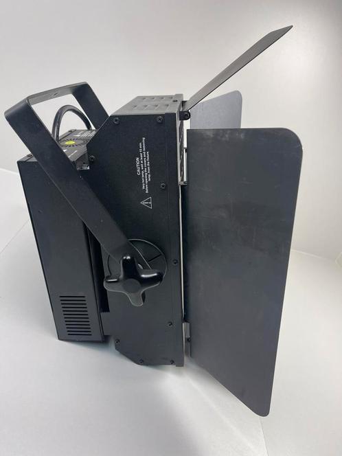 SHOWTEC RGB Floodlight DMX Blinder RAINBOW LIGHT is ZGAN, Muziek en Instrumenten, Licht en Laser, Zo goed als nieuw, Licht, Kleur