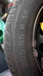 Vredestein winterbanden 205/55 r 16., Ophalen, Gebruikt, 16 inch, Banden en Velgen