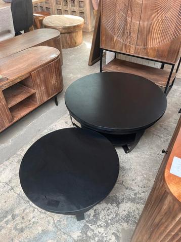Magazijn leegverkoop set ronde salontafels paras zwart hout beschikbaar voor biedingen