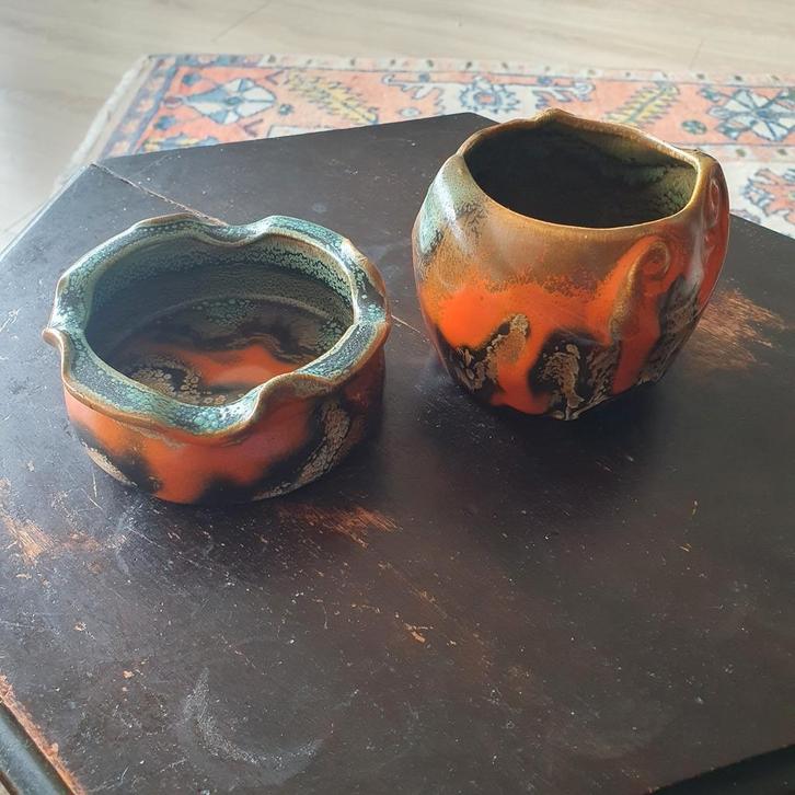 Vaasje en schaaltje van Fons Decker. Plazuid Gouda., Antiek en Kunst, Antiek | Keramiek en Aardewerk, Ophalen of Verzenden