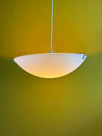Vintage desing hanglamp - melkglas beschikbaar voor biedingen