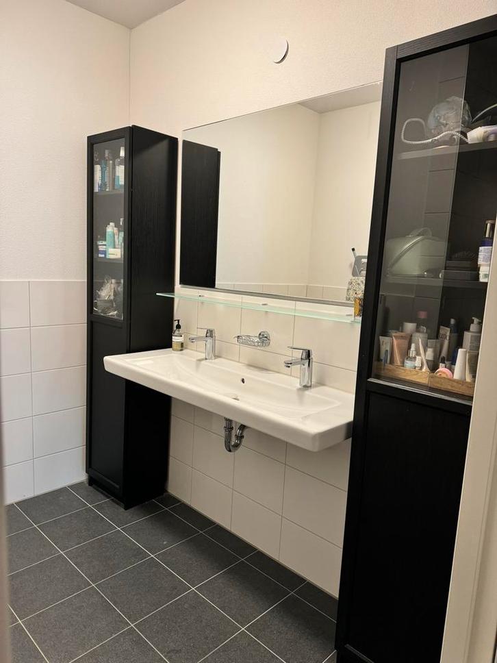 Zwarte Billy kast van IKEA, Huis en Inrichting, Badkamer | Badkamermeubels, Gebruikt, (Half)hoge kast, 200 cm of meer, Minder dan 50 cm