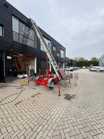 Ladderlift beschikbaar voor biedingen