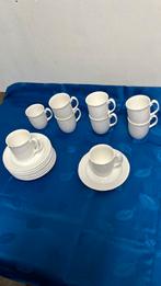 6 stuks kop en schotels klein van Royal Albert Type Profile, Ophalen of Verzenden, Porselein, Overige stijlen, Kop(pen) en/of Schotel(s)