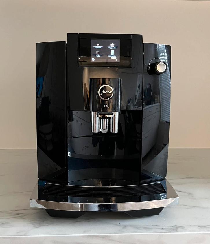Jura E6 EC koffiemachine (1400 bereidingen!), Witgoed en Apparatuur, Koffiezetapparaten, Zo goed als nieuw, Gemalen koffie, Koffiebonen