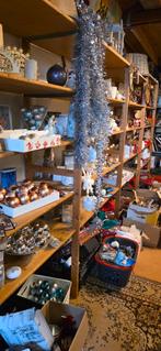 Veel kerstdecoratie bij kringloop and more, Ophalen