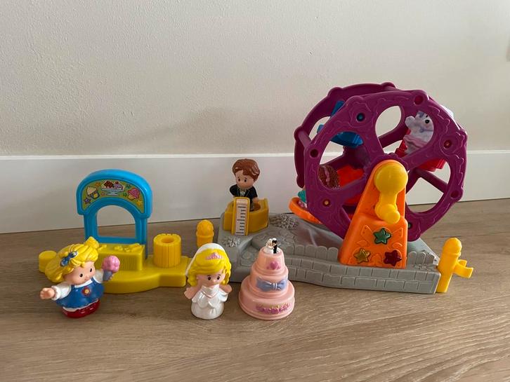 Little People Kermis met Bruidspaar en IJskraam, Kinderen en Baby's, Speelgoed | Babyspeelgoed, Gebruikt, Overige typen, Met wieltjes