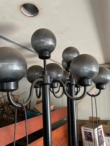 Lampen beschikbaar voor biedingen