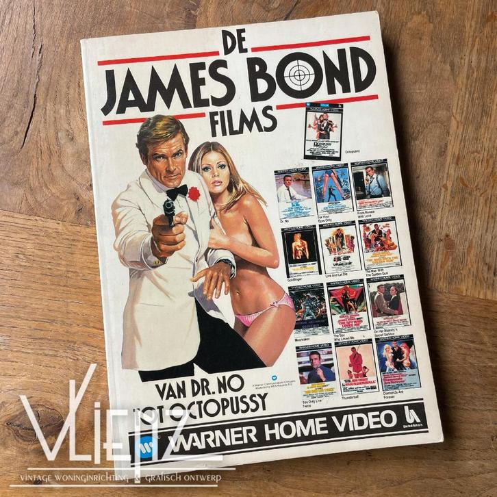 Boek 'De James Bond Films' van Dr. No tot Octopussy, 1984, Boeken, Film, Tv en Media, Gelezen, Filmspecifiek, Ophalen of Verzenden