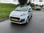 Peugeot 107 1.0 Active Premium Pack Airco, LED dagrijverlich, Auto's, Peugeot, Voorwielaandrijving, Euro 5, Gebruikt, 4 stoelen