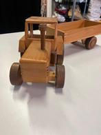 Mooie Grote Houten Tractor, Ophalen of Verzenden, Zo goed als nieuw, Duw- of Trekspeelgoed